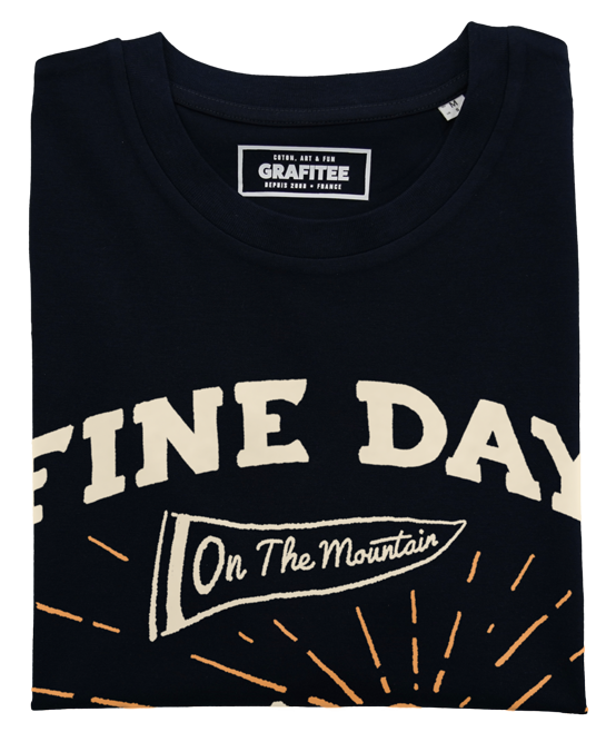 T-shirt Fine Day on the Mountain noir plié